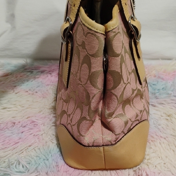 SALE! Coach 🩷 Pink/Tan Canvas/Leather Y2K Shoulder Bag Signature Monogram - Picture 9 of 15